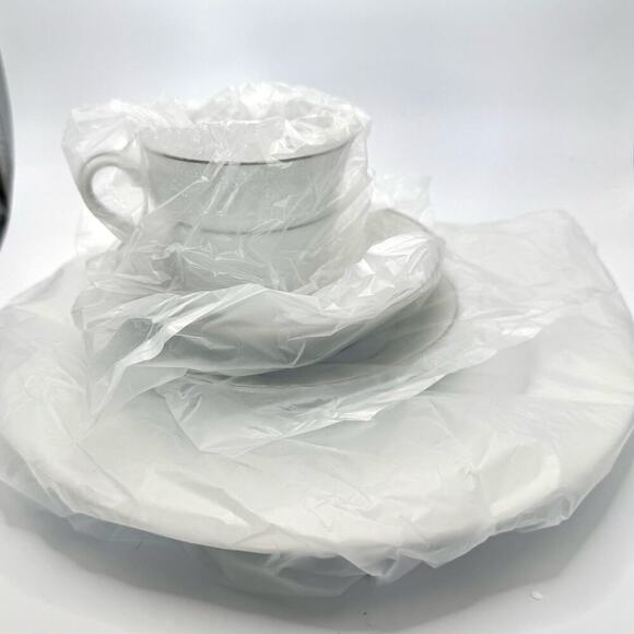 VTG NOS Salem 4 Piece Place Setting for One White/Silver Translucent China Japan - Picture 2 of 11